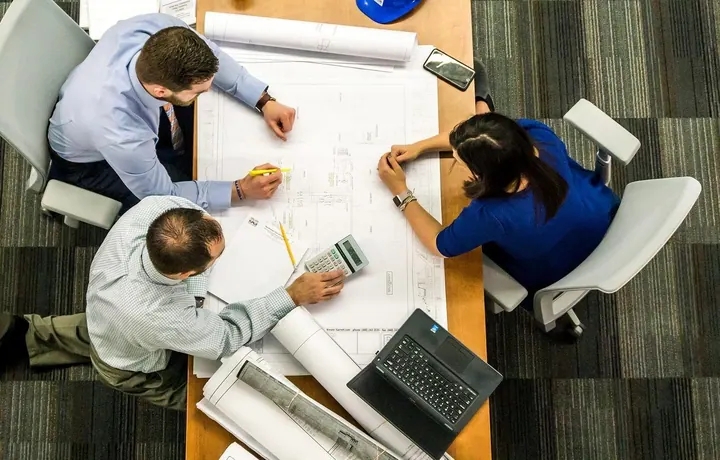 5 Shifts to Get Bigger Coaching and Consulting Deals & Clients in Corporations or Businesses