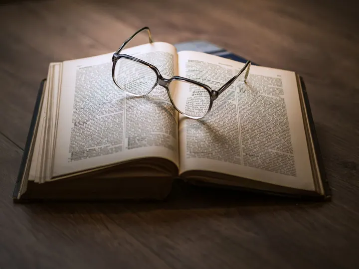 5 Ways to Grow Your Business and Income from an Expert Book